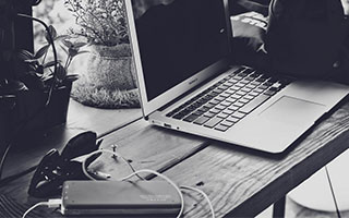 大理龙龛码头信号异常引关注 旅拍店附近查获违规信号屏蔽器
